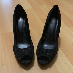 Apt.9 Black Platforms